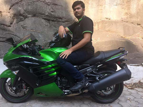 டெமோ பைக்கை அதிரடியாக டெலிவிரி பெற்ற சென்னை இளைஞர்!