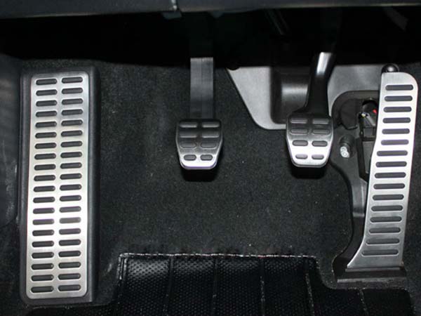 இந்த தவறுகளால் உங்கள் காரின் ஆயுள் குறையும்!