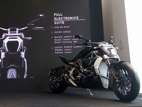 மறுபிரவேசம்;