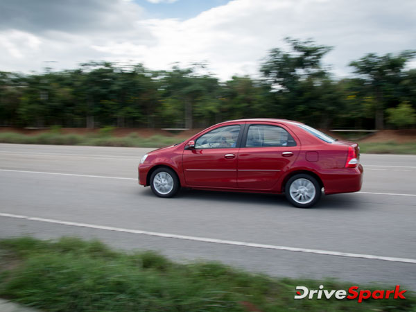  டொயோட்டா எட்டியோஸ் பிளாட்டினம் கார் டெஸ்ட் டிரைவ் ரிப்போர்ட்!