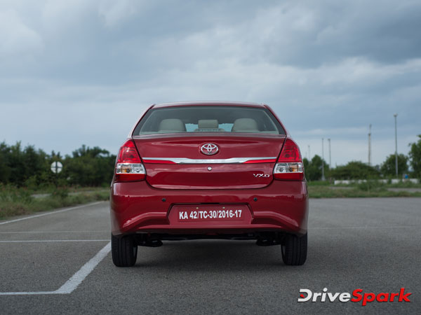  டொயோட்டா எட்டியோஸ் பிளாட்டினம் கார் டெஸ்ட் டிரைவ் ரிப்போர்ட்!