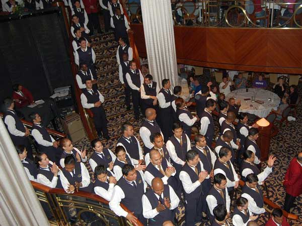  சொகுசு கப்பல்களின் அழுக்குப் பக்கங்கள்!