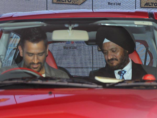 இதர தொடர்புடைய செய்திகள்;