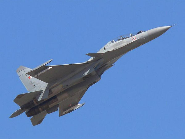 எதிரிகளுக்கு அபாயகரமான இந்தியாவின் டாப் 5 போர் விமானங்கள்!