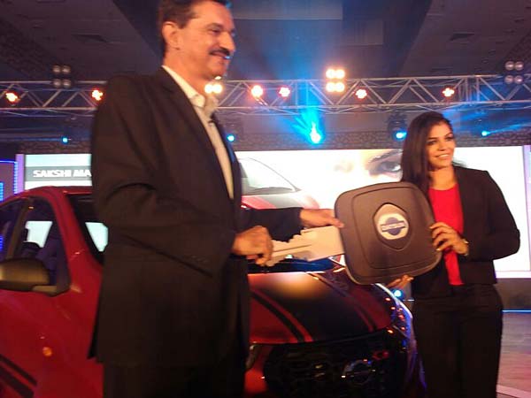 இன்டீரியர்;