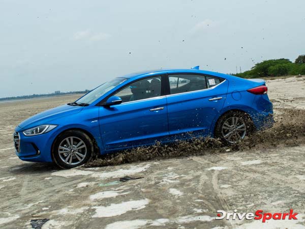  புதிய தலைமுறை ஹூண்டாய் எலான்ட்ரா காரின் விமர்சனம்!