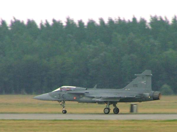  இந்தியாவிற்கு வர துடிக்கும் சாப் கிரிபென் போர் விமானத்தின் சிறப்புகள்!