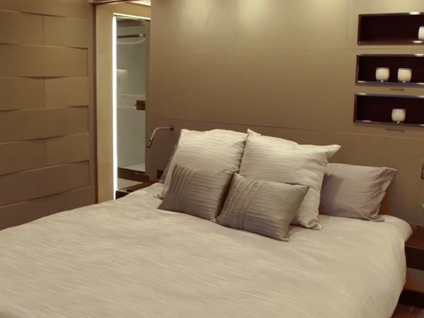  இதுமாதிரி ஒரு பிரைவேட் ஜெட்டை பார்த்திருக்க சான்ஸே இல்ல!