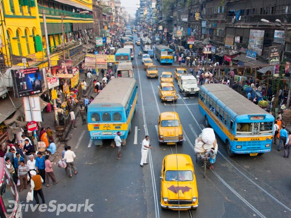  கொல்கத்தாவில், துர்காபூஜையை டிவிஎஸ் வீகோவுடன் கொண்டாடிய டிரைவ்ஸ்பார்க்!