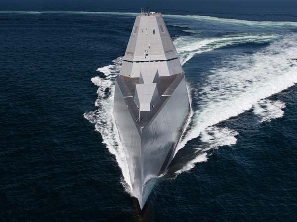 அமெரிக்காவின் அதிநவீன போர்க்கப்பல் ஸும்வால்ட் பற்றிய சிறப்புத் தகவல்கள்!