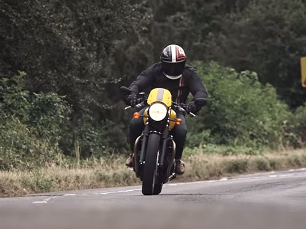 கியர்பாக்ஸ்;