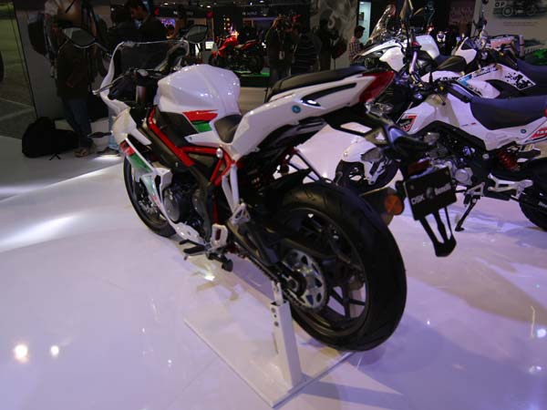 இஞ்ஜின்;