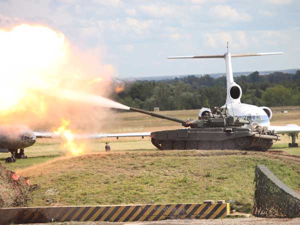  பாகிஸ்தான் எல்லையில் நிறுத்த புதிதாக 464 டி-90 பீரங்கிகளை வாங்கும் இந்தியா!