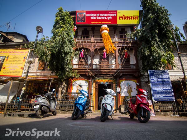  புனே தீபாவளி கொண்டாட்டத்தை சிறக்க வைத்த டிவிஎஸ் வீகோ ஸ்கூட்டர்!