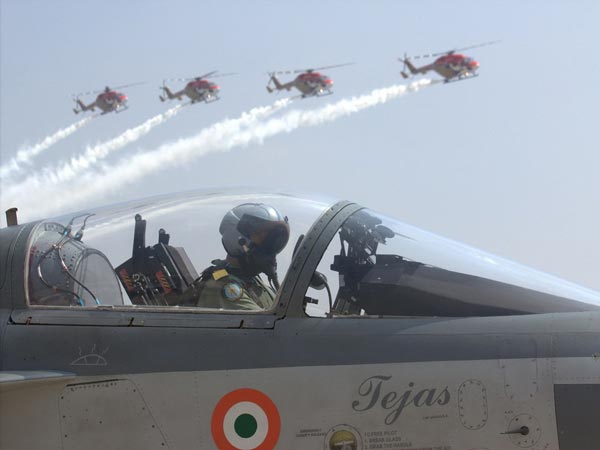 ரேடார் கண்களில் சிக்காத ஐந்தாம் தலைமுறை தேஜஸ் விமானம்!