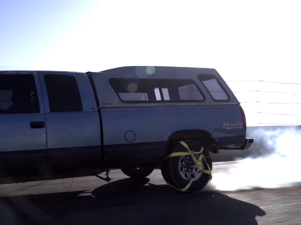  'தூண்டில்' போட்டு கார் பிடிக்கப்போகும் அமெரிக்க போலீஸ்!