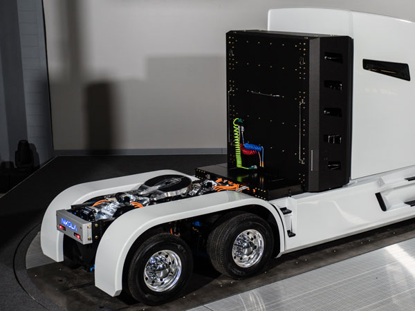 ஹைட்ரஜனில் இயங்கும் நிகோலா டிரக் அறிமுகம்!