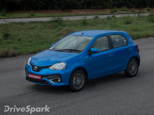  டொயோட்டா லிவா