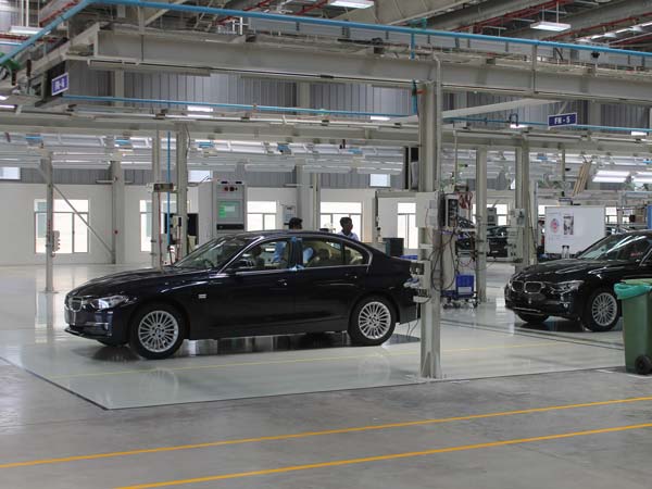 வாகன உற்பத்தி துறையில் ஜெயலலிதாவின் பங்கு!