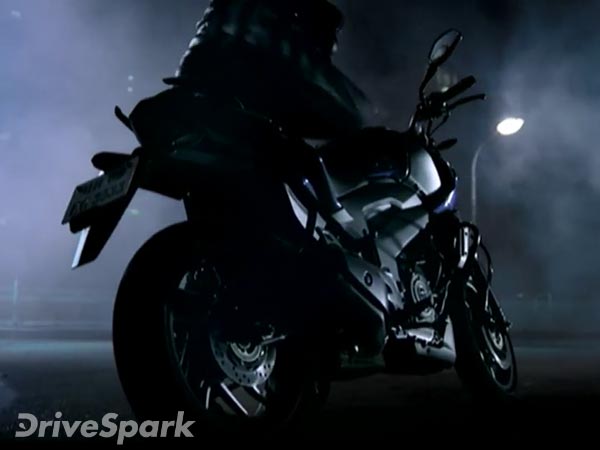 புதிய பஜாஜ் டோமினார் 400 பைக் விற்பனைக்கு வந்தது!