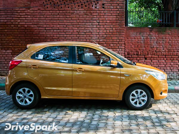  6 ஏர்பேக்குகளுடன் பட்ஜெட் விலையில் அசத்தும் ஃபோர்டு ஃபிகோ கார்...!!