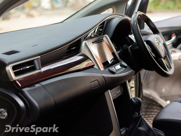  இந்த ஆண்டில் அறிமுகமான சூப்பர் ஹிட் கார் மாடல்கள்!