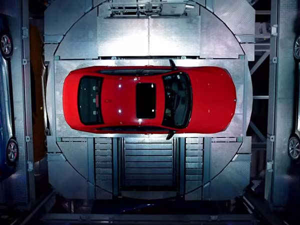 தானியங்கி முறையில் கார் டெலிவிரி வழங்கும் பிரம்மாண்ட மையம் திறப்பு!