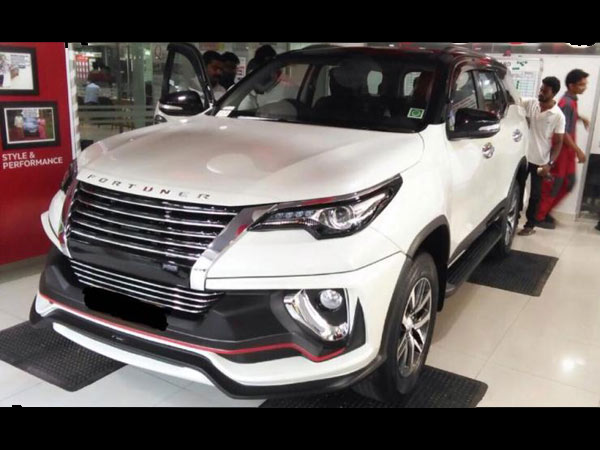  புதிய டொயோட்டா ஃபார்ச்சூனர் எஸ்யூவியை கஸ்டமைஸ் செய்த கேரள டீலர்!