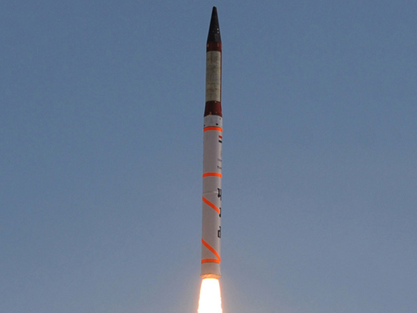  சீன மீடியாக்களை புலம்ப விட்ட அக்னி-4 ஏவுகணை!