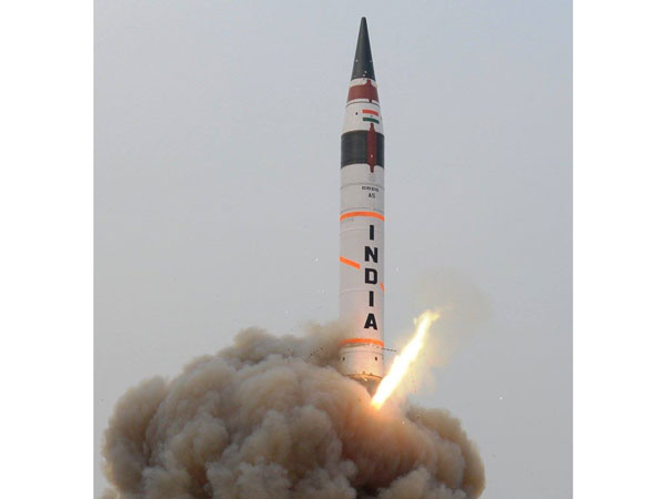  சீன மீடியாக்களை புலம்ப விட்ட அக்னி-4 ஏவுகணை!