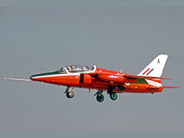 பாகிஸ்தான் விமானங்களை திணறடித்த ஜிநாட் போர் விமானம்: சிறப்புகள்!