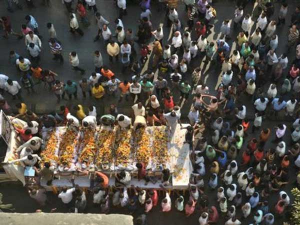 7 இளைஞர்களின் உயிர் கொத்தாய் பறிபோன பரிதாபம்... உயிர்களை குடித்த ஓவர்ஸ்பீடு!!