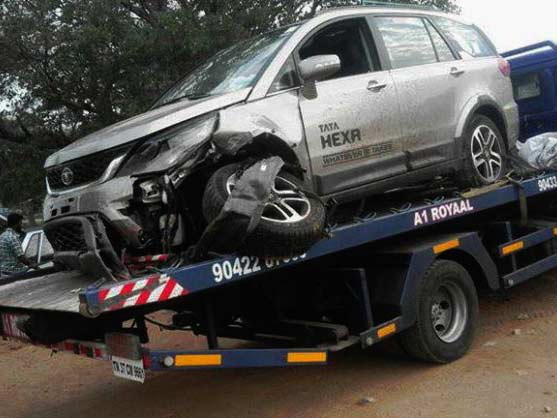 100 கிமீ வேகத்தில் விபத்தில் சிக்கிய டாடா ஹெக்ஸா!!