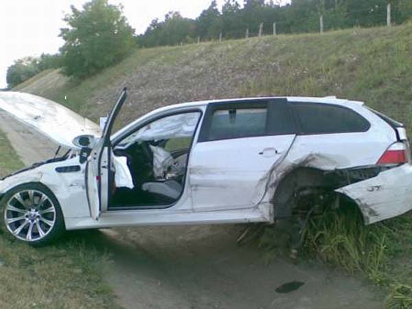 நெடுஞ்சாலையில் காரில் பயணிப்போர் உஷார்...!! நெடுஞ்சாலையில் காரில் பயணிப்போர் உஷார்...!!