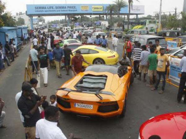 கார் ரேஸ்: ரூ.30 கோடி மதிப்புடைய சூப்பர் கார்கள் பறிமுதல்!