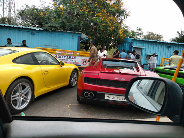கார் ரேஸ்: ரூ.30 கோடி மதிப்புடைய சூப்பர் கார்கள் பறிமுதல்!