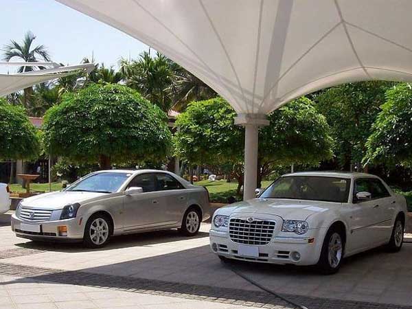 120 சூப்பர் கார்கள், எண்ணிடலங்கா சூப்பர் பைக்குகள்... கலக்கும் இளம் தொழிலதிபர்!