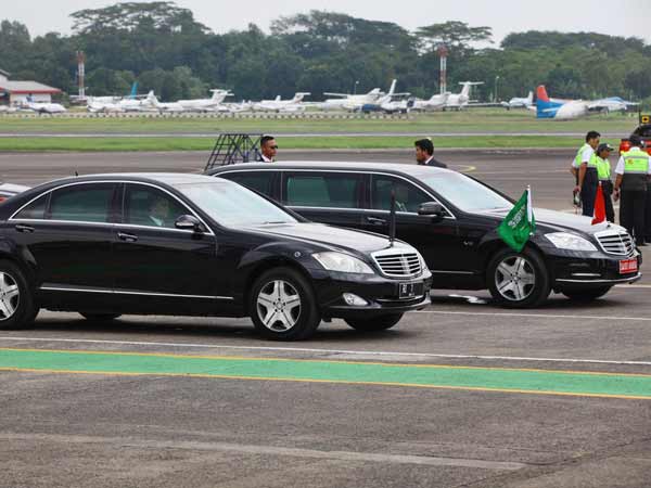 500 டன் லக்கேஜ், ,1,500 பேருடன் ஆசியாவுக்கு டூர் அடித்த சவூதி மன்னர்!