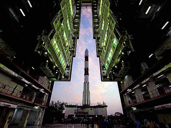 அமெரிக்காவை அதிர்ச்சியடைய வைத்த இஸ்ரோவின் சாதனை!