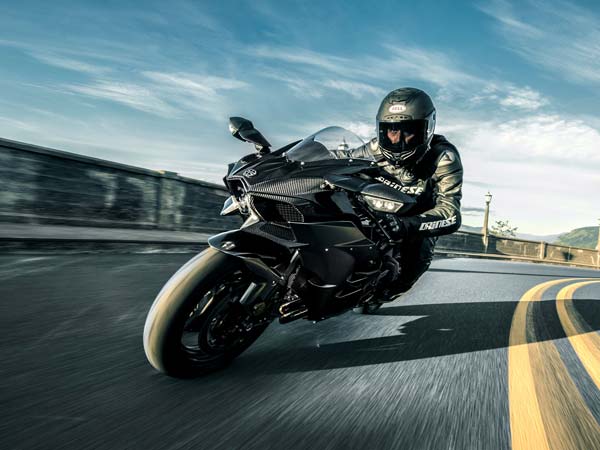 இந்தியா வந்தது முதல் கவாஸாகி நிஞ்சா ஹச்2 கார்பன் பைக் 