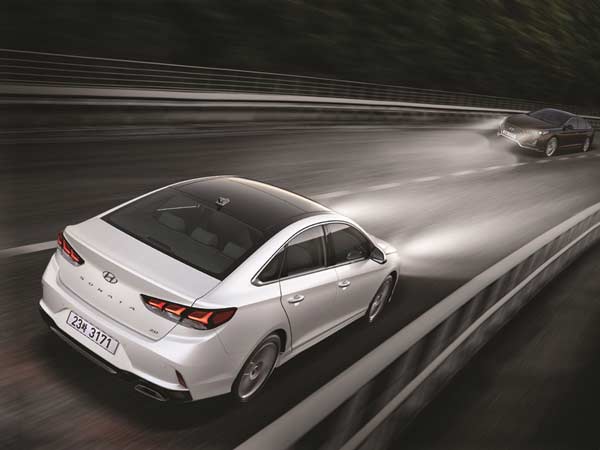 புதிய ஹூண்டாய் 2017 சொனாட்டா கார் அறிமுகம்