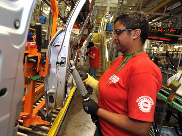 வேலைவாய்ப்பில் பெண்களுக்கு முன்னுரிமை கொடுக்கும் ஃபோர்டு!