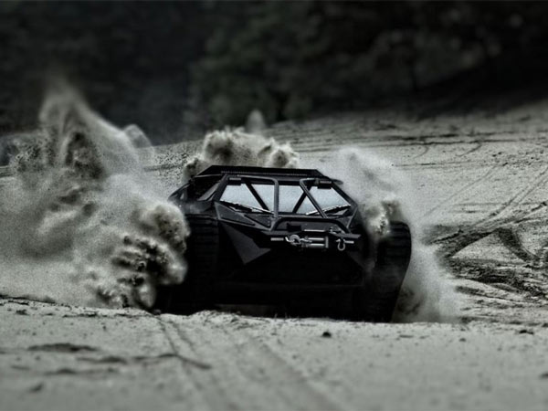 ராணுவ கவச வாகனங்கள் விற்பனைக்கு அறிமுகம் ராணுவ கவச வாகனங்கள் விற்பனைக்கு அறிமுகம்