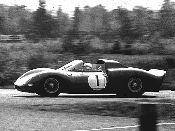 காற்றில் கரைந்த 'காற்றின் மைந்தன்' ஜான் சர்தீஸ்!