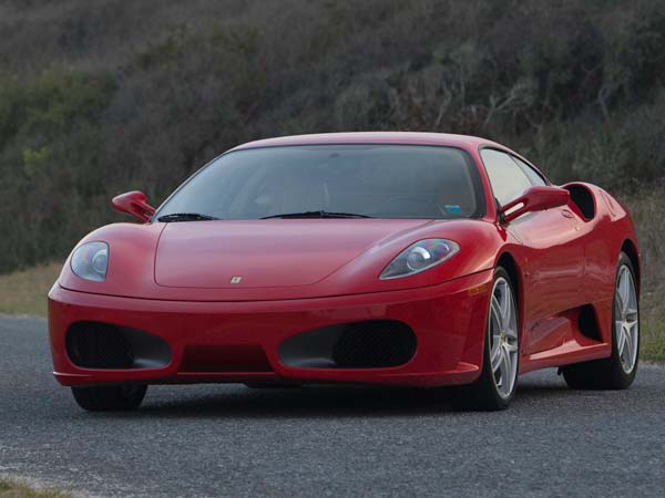 ஏலத்திற்கு வரும் டொனல்ட் ட்ரம்பின் ஃபெராரி கார் ஏலத்திற்கு வரும் டொனல்ட் ட்ரம்பின் ஃபெராரி கார்