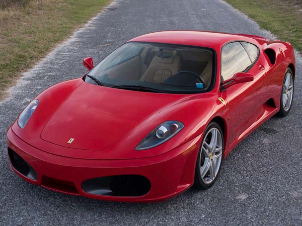 ஏலத்திற்கு வரும் டொனல்ட் ட்ரம்பின் ஃபெராரி கார் ஏலத்திற்கு வரும் டொனல்ட் ட்ரம்பின் ஃபெராரி கார்