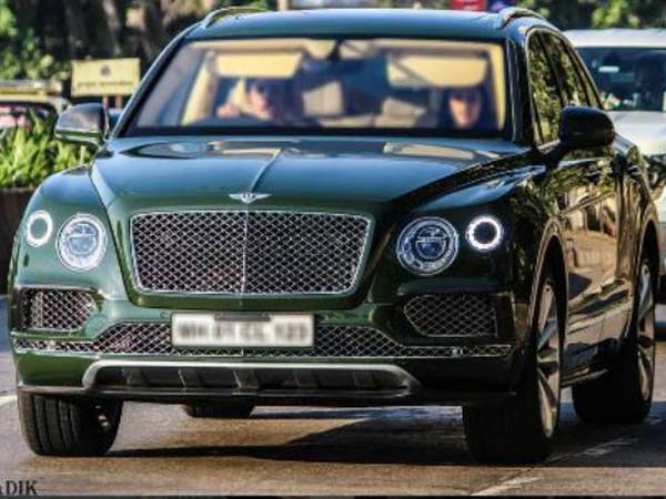 மேம்படுத்தப்பட்ட அப்பாச்சி ஆர்டிஆர் 4வி பைக் அறிமுகம்