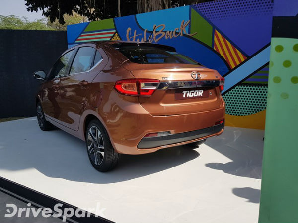 பின்புற டிசைன்