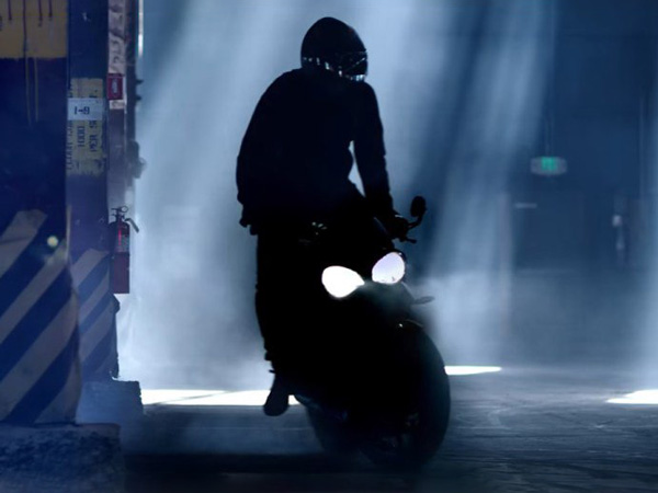 இருசக்கர வாகனங்கள் இனி ஒளிர்ந்துகொண்டே இருக்கும்