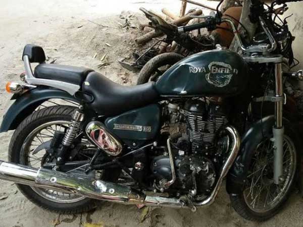 இருசக்கர வாகன ஓட்டிகள் கவனத்திற்கு...!!